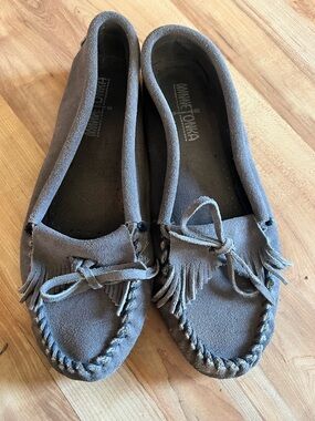 Minnetonka Taupe Suede Fringe Moccasins